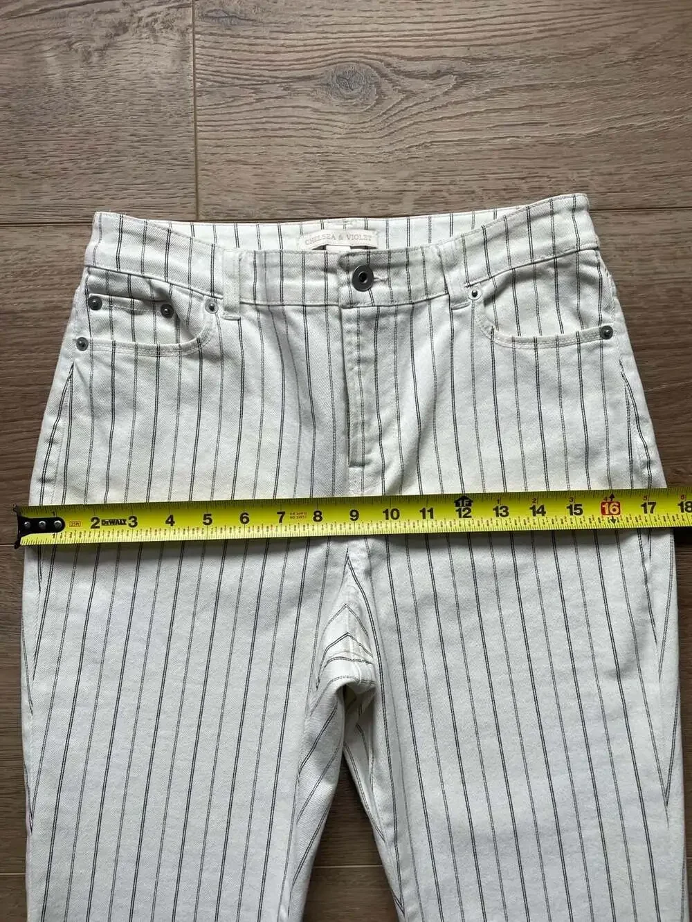 NWT Chelsea & Violet Ivory Pinstripe High Waist Flare Jeans Women’s Size 26